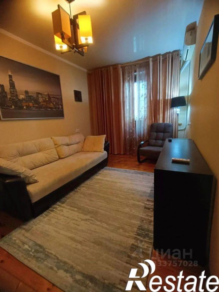 3-комн квартира улица Мира, 10,  д. 10
