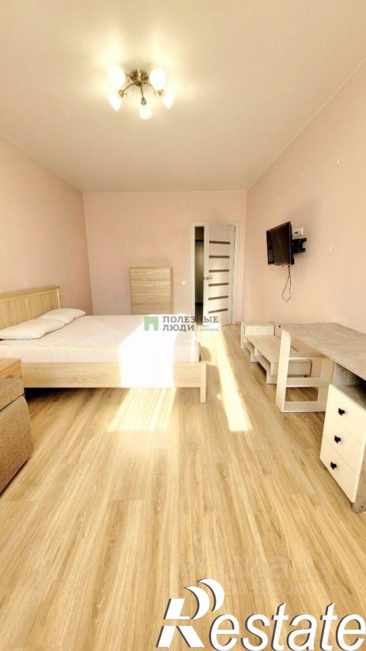 3-комн квартира улица Куникова, 1,  д. 1