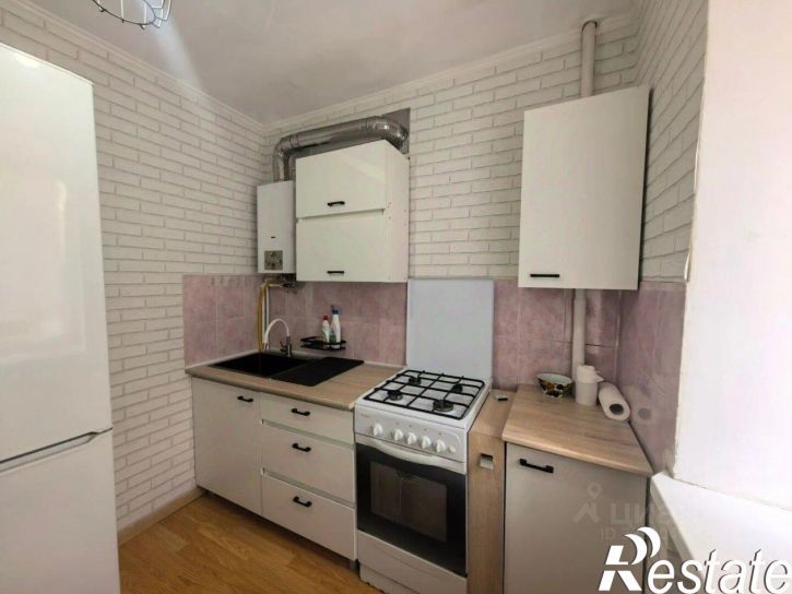 1-комн квартира улица Губернского, 37,  д. 37