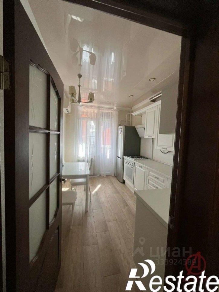 2-комн квартира Овражная улица, 37,  д. 37