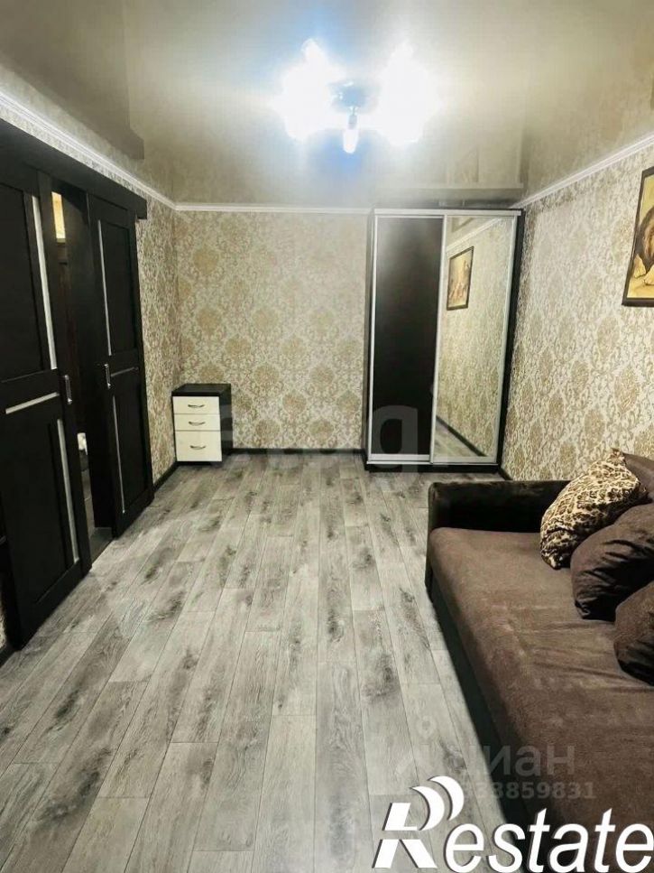 1-комн квартира Суворовская улица, 15,  д. 15