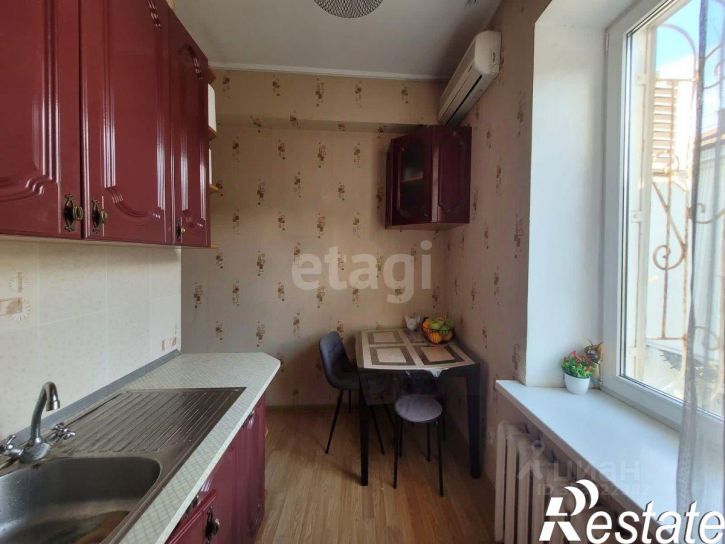 4-комн квартира улица Карла Маркса, 14,  д. 14