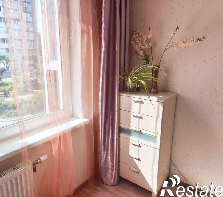 2-комн квартира Южная улица, 27,  д. 27