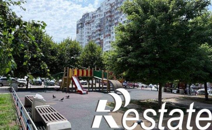 1-комн квартира улица Котанова, 1,  д. 1