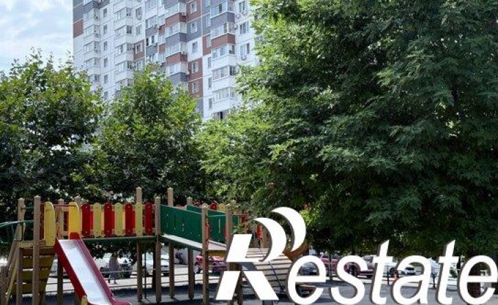 1-комн квартира улица Котанова, 1,  д. 1