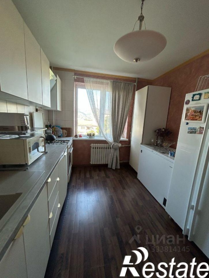 3-комн квартира улица Видова, 85,  д. 85