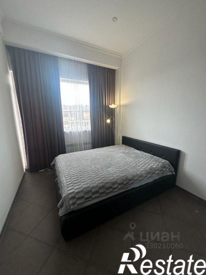 1-комн квартира улица Котанова, 40,  д. 40