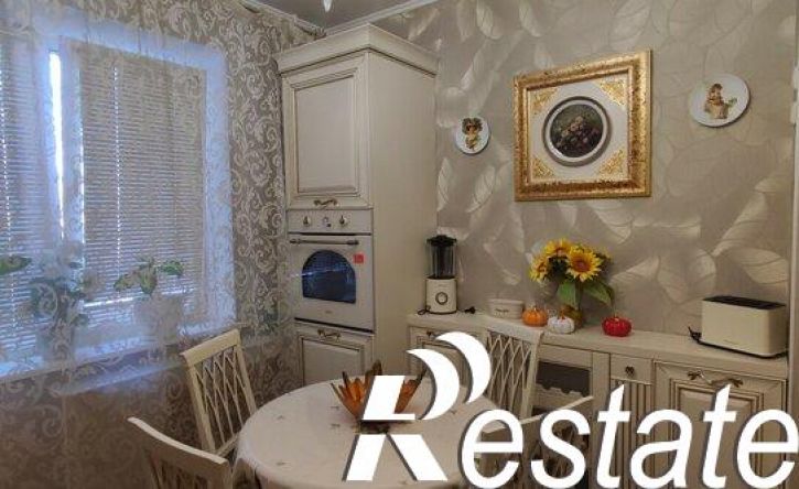 3-комн квартира улица Видова, 157,  д. 157