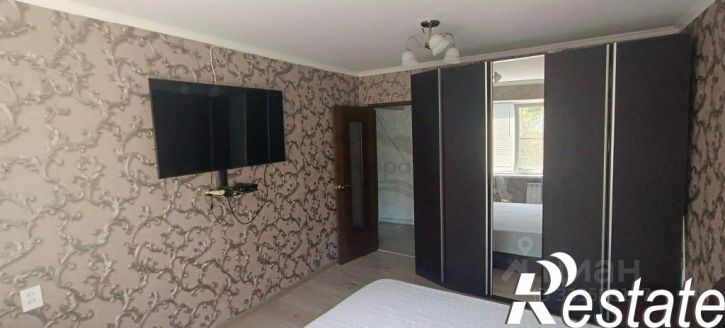 3-комн квартира улица Алексеева, 50,  д. 50