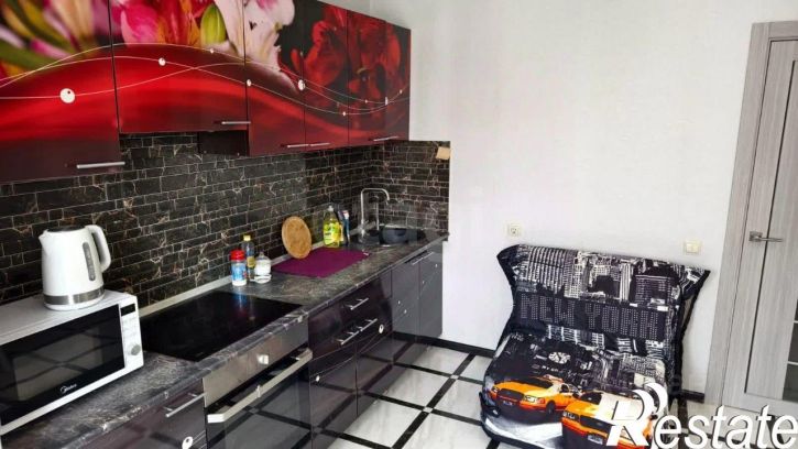 2-комн квартира Южная улица, 27,  д. 27