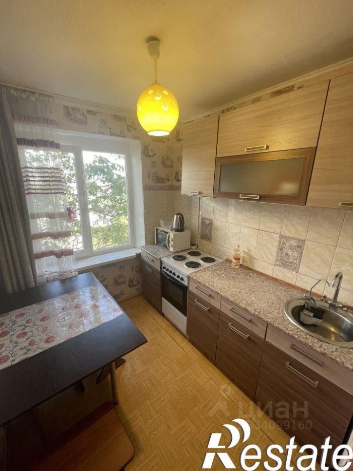 1-комн квартира улица Героев Десантников, 85,  д. 85