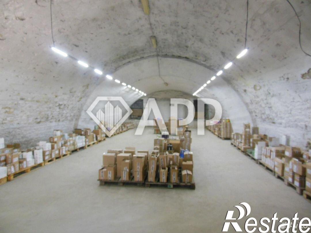 Купить складское помещение за 110 000 000 рублей на Элеваторная улица, 1