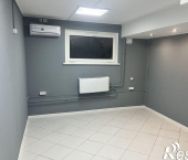 торговое помещение 17 кв м улица Мурата Ахеджака, 10