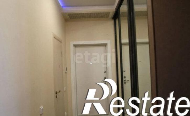 3-комн квартира улица Конституции, 22,  д. 22