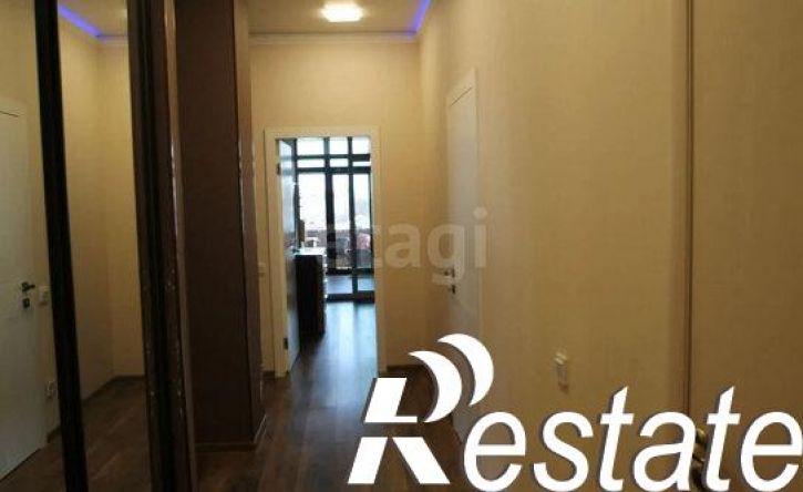 3-комн квартира улица Конституции, 22,  д. 22