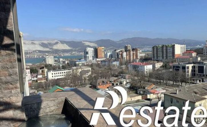 3-комн квартира улица Конституции, 22,  д. 22