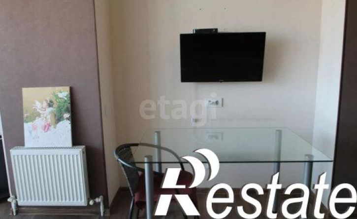 3-комн квартира улица Конституции, 22,  д. 22