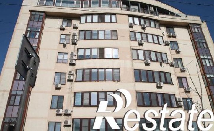 3-комн квартира улица Конституции, 22,  д. 22
