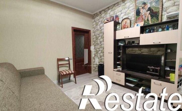 2-комн квартира улица Корницкого, 19,  д. 19