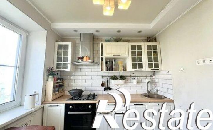 2-комн квартира улица Героев Десантников, 32,  д. 32