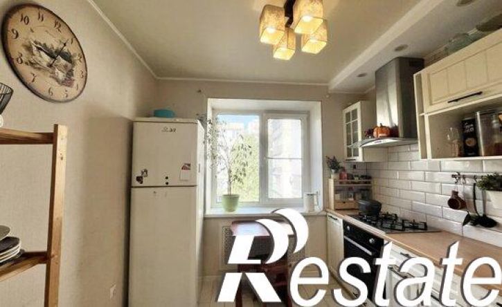 2-комн квартира улица Героев Десантников, 32,  д. 32