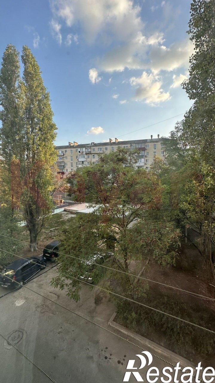 Купить квартиру за 4 650 000 рублей на Видова ул.