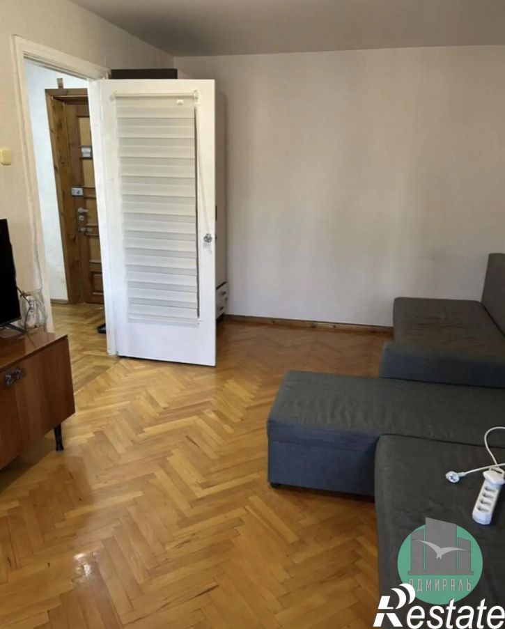 1-комн квартира Героев Десантников улица,11