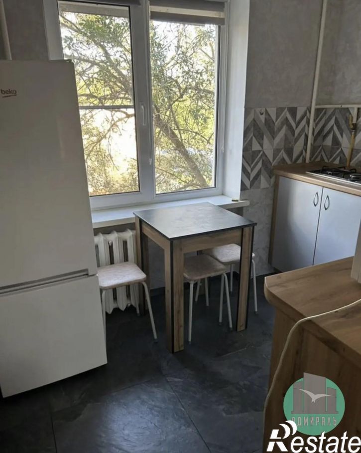 1-комн квартира Героев Десантников улица,11