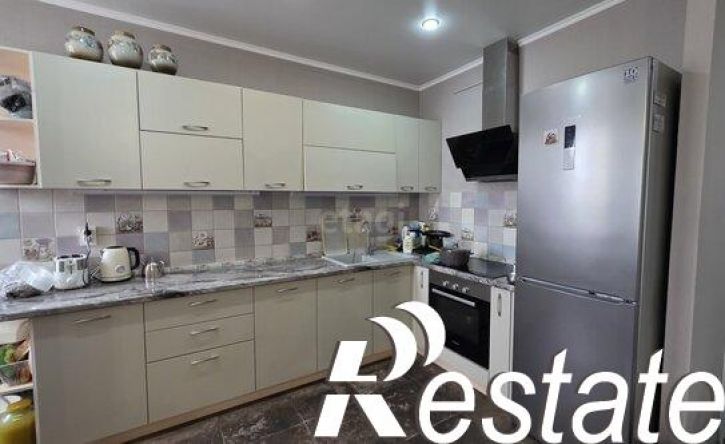 2-комн квартира улица Корницкого, 21,  д. 21