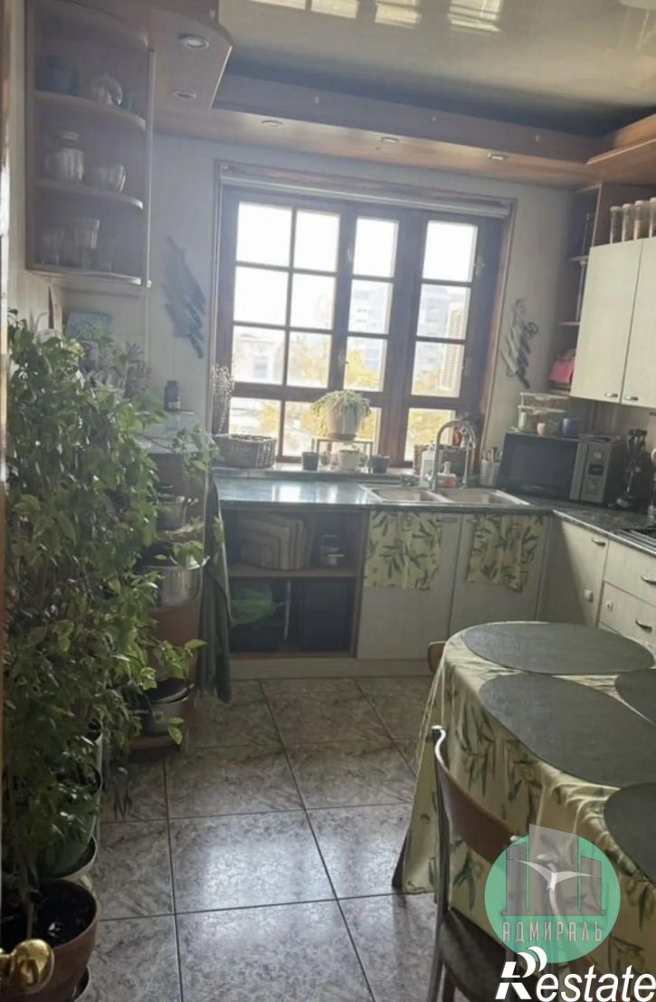 3-комн квартира Алексеева улица,25