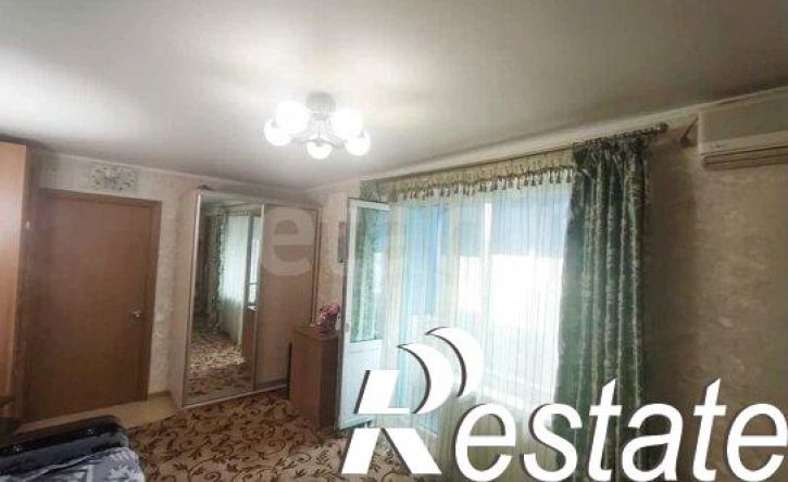 2-комн квартира улица Героев Десантников, 61,  д. 61