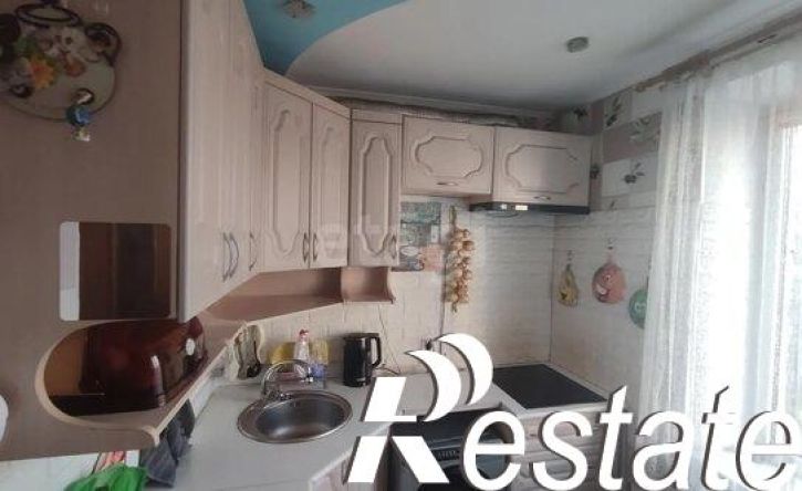 2-комн квартира улица Героев Десантников, 61,  д. 61