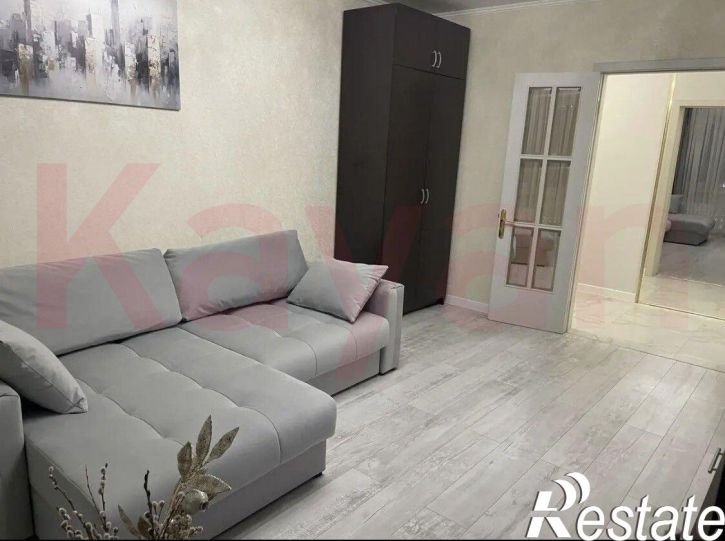 3-комн квартира Куникова ул.