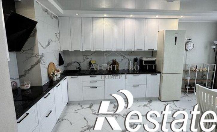 3-комн квартира улица Мурата Ахеджака, 21 к1,  д. 21 к1