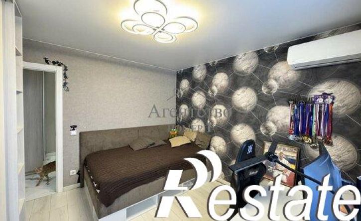 3-комн квартира улица Мурата Ахеджака, 21 к1,  д. 21 к1